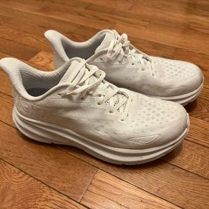 Hoka Clifton 9